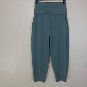 Lululemon Athletica Teal Capris
